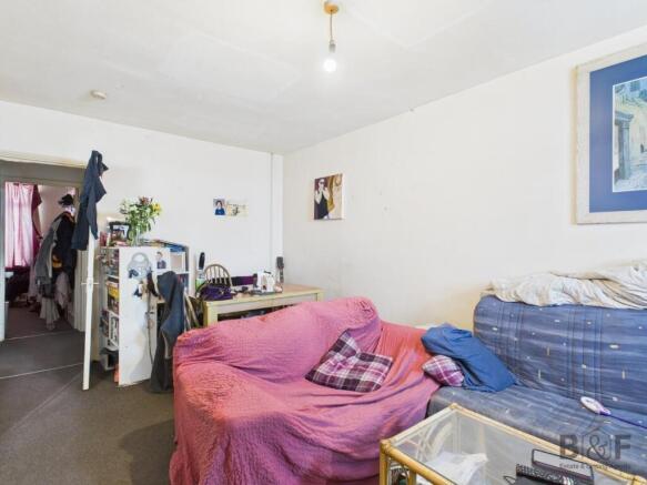 CAM01872G0-PR0333-STILL001.jpg