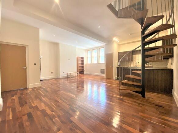 8 Rodley HAll IMG...