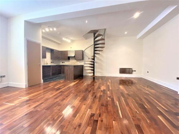 8 Rodley HAll IMG...