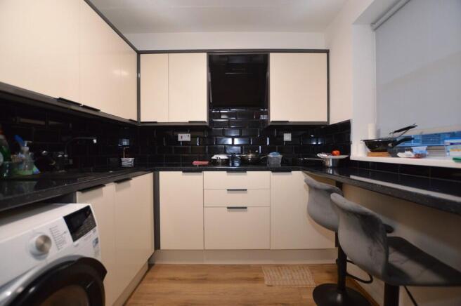 Kitchen (2)