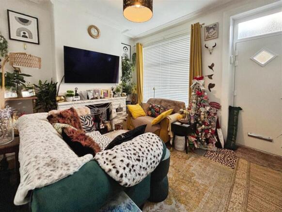 78d88a67--4057-B66C-45C44D864D7A-19290-0000071F83E