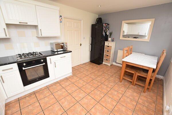 open plan kitchen/diner