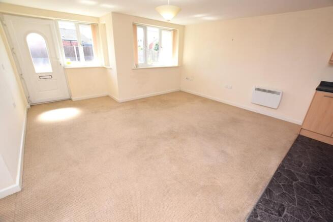 open plan lounge/diner & kitchen