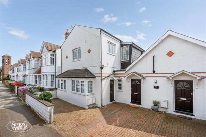 Flat 3, 2a Leyborne Avenue-2.jpg