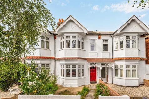 Graham Avenue, Northfields