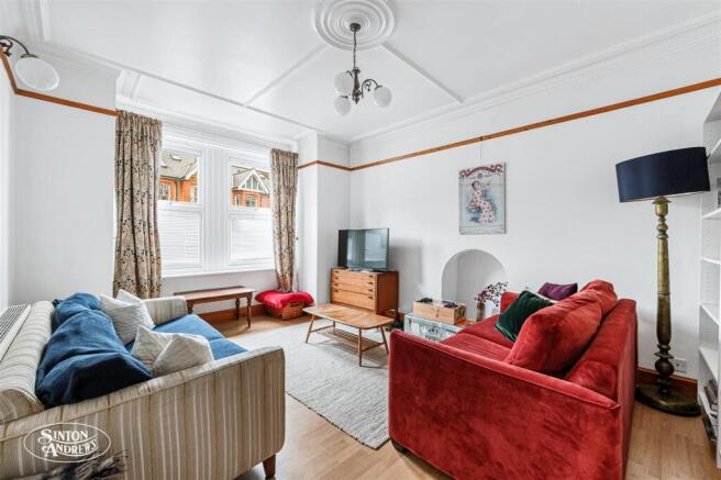 34 Bramley Road-3.jpg