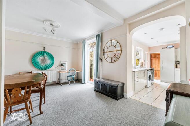 34 Bramley Road-5.jpg