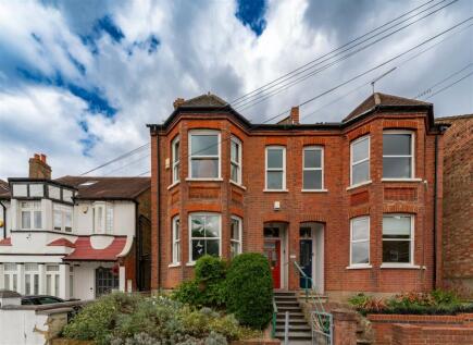 Grove Avenue, Hanwell