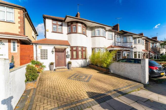 457 Uxbridge Road.jpg
