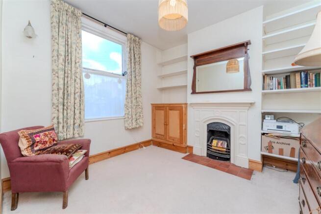 58 St Margarets Recp 1.jpg