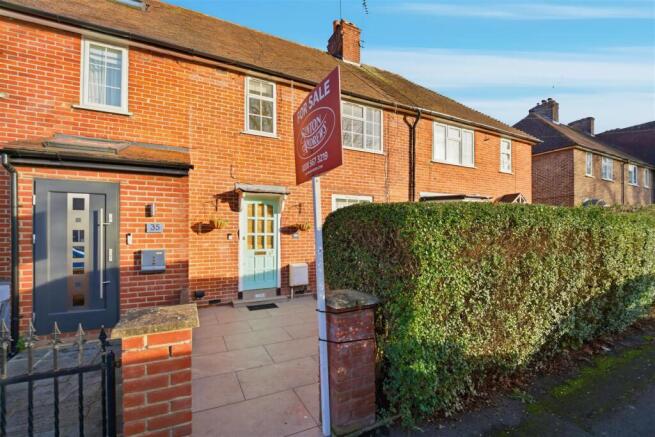 37 Cuckoo Avenue a.jpg