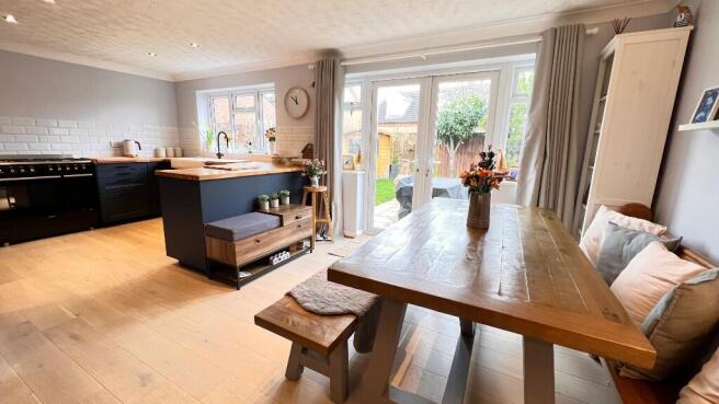 Fitted Kitchen/Diner