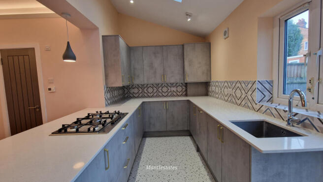 KITCHEN AREA