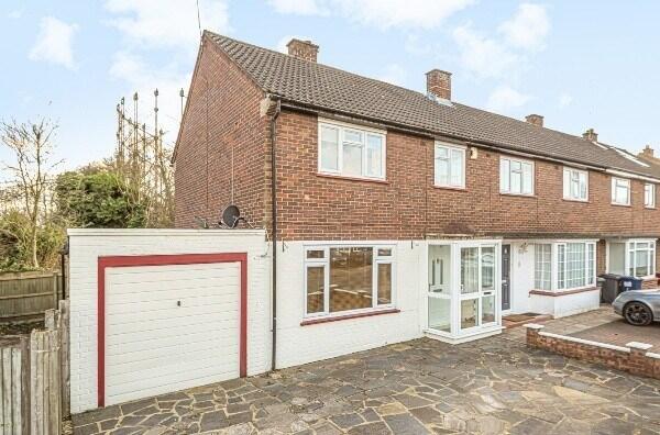 3 BEDROOM END OF TERRACE