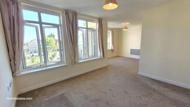 2 bedroom flat