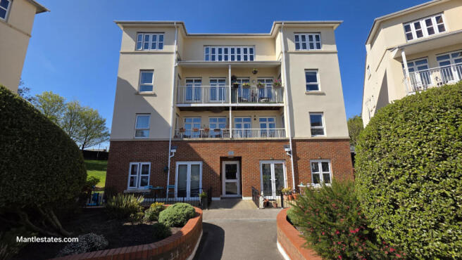 2 bedroom flat