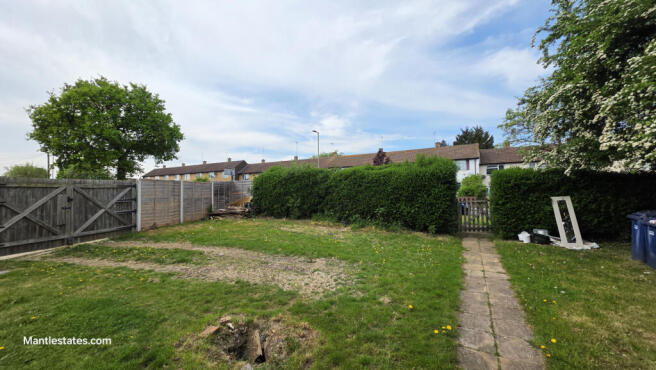 FRONT GARDEN