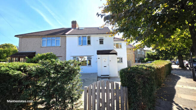 4 - 5 bed semi-detached house to rent on Sweet Br
