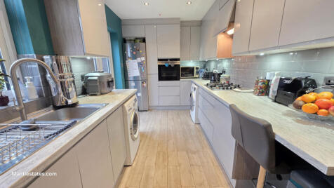 Longmore Avenue, East Barnet EN4