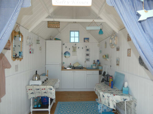 0 Bedroom Beach Hut for Sale