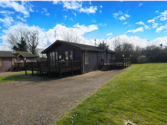 2 Bedroom Lodge