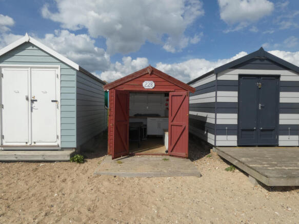 Front Row Beach hut