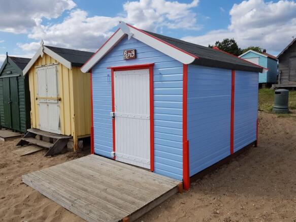 Front row beach hut