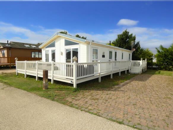2 Bedroom Lodge for Sale