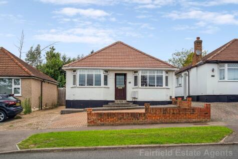 Penrose Avenue, Carpenders Park