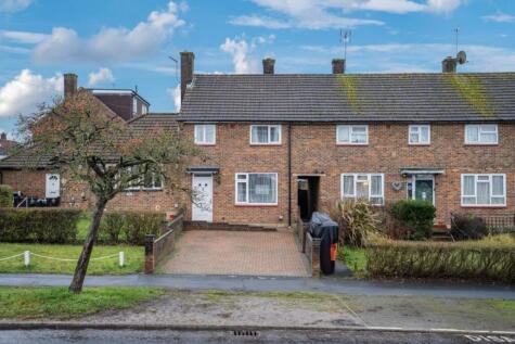 Prestwick Road, Watford, WD19