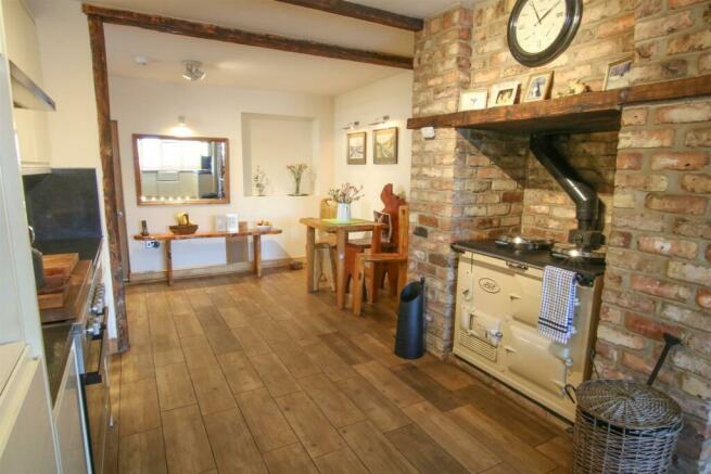 OPEN PLAN LIVING DINING KITCHEN