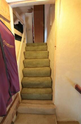 NARROW STAIRCASE TO BEDROOM 3