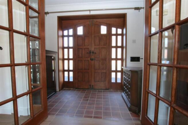 ENTRANCE HALL