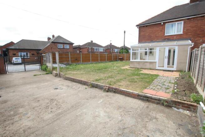 SIDE AND REAR GARDENS