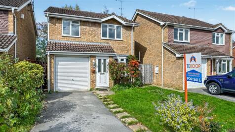 Southern Way, Farnham