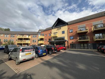 69 Park Gardens Bath Road Banbury OX16 9HQ