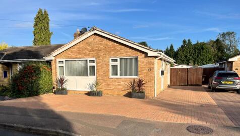 52 Brantwood Rise Banbury OX16 9NH