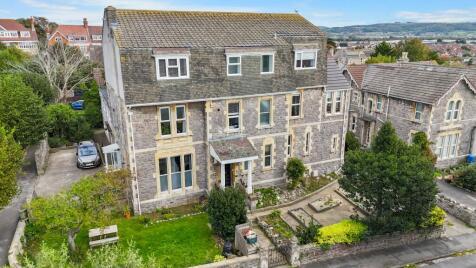 Montpelier, Weston-super-Mare - PRIVATE GARDEN & GARAGE