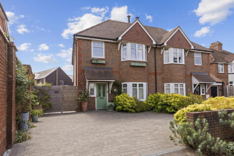 Birdham Road, Chichester, PO19