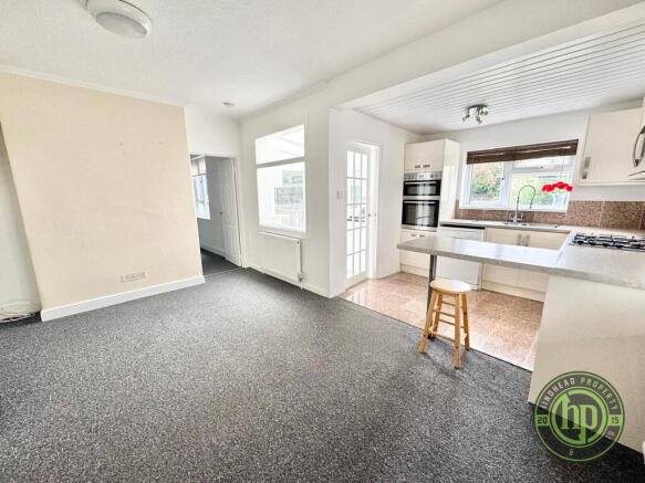 IMG-20250909-WA00...