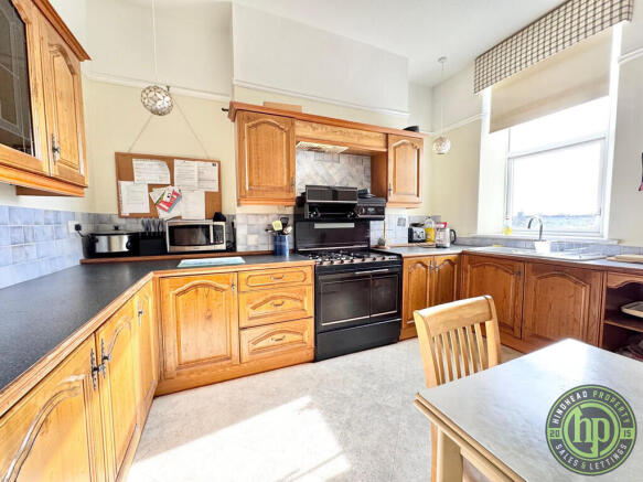 IMG-20251024-WA00...