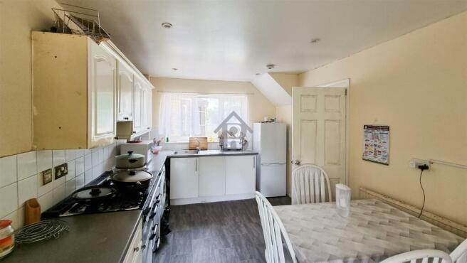Kitchen1W.jpg