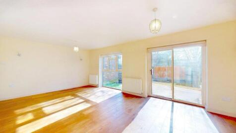 Parry Avenue, Beckton E6