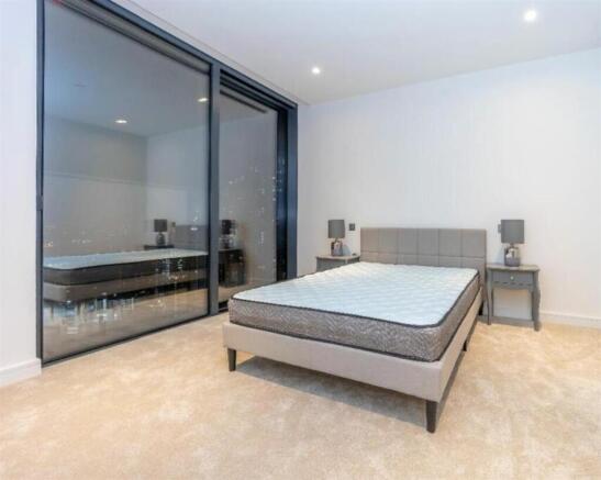 Spacious bedroom
