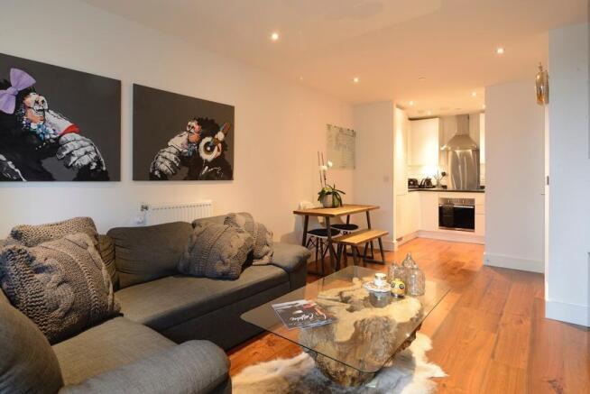 Flat For Sale, Lincoln Plaza, London, E14 By Barra