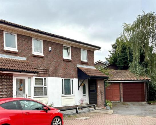 3 Bedroom House For Sale, Custom House, E16, By Ba