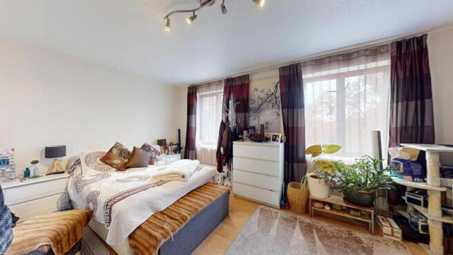 Beckton, E6, House for sale Barrain London Estate 