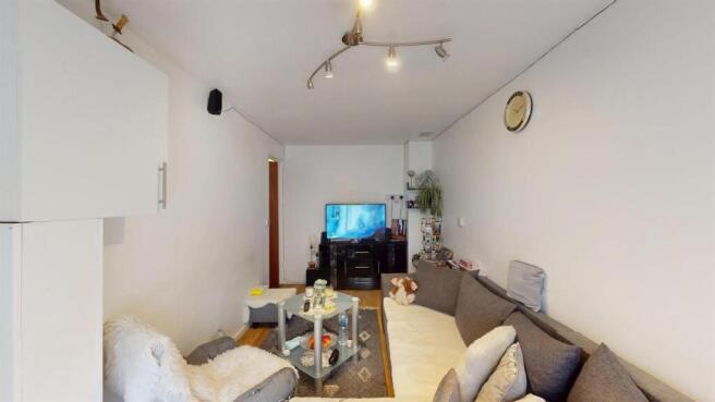 Beckton, E6, House for sale Barrain London Estate 