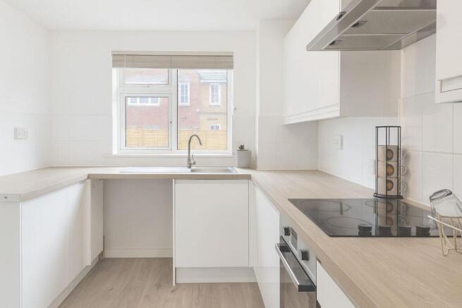 Beckton, E6 - House For Sale By Barrain London Est