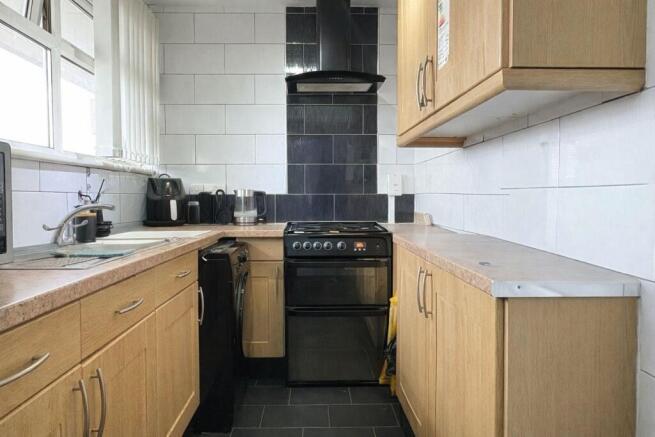 Canning Town, E16, 2 bedroom Flat For Sale by Barr